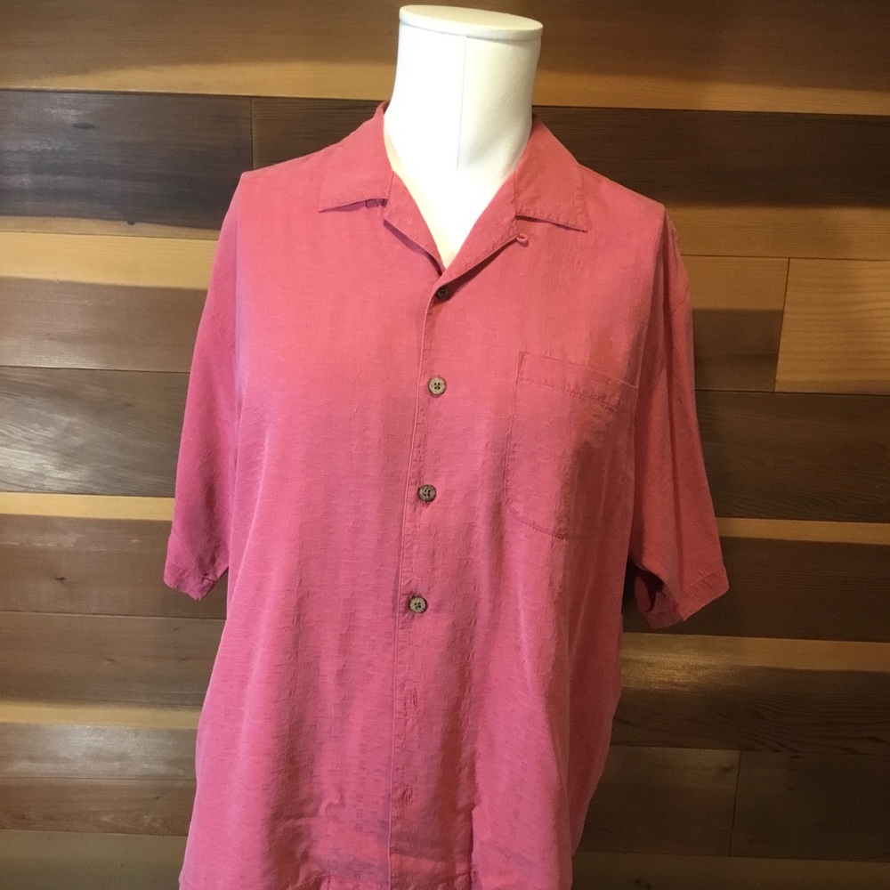 Tommy Bahama men’s silk shirt
